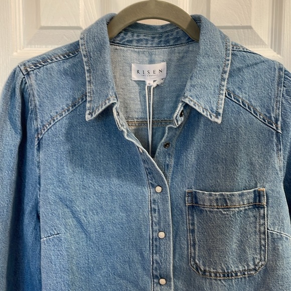 RISEN LOS ANGELES PEARL SNAP FRONT SHIRRING  LONG SLEEVE DENIM BLUE SHIRT SM MED - Picture 2 of 14